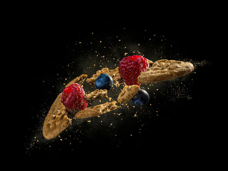 Dusan Holovej - product and advertising photography - BB DOBRE RANO BISCUIT EXPLOSION