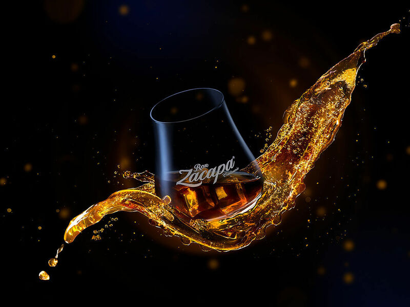 Dusan Holovej - product and advertising photography - RON ZACAPA 23SOLERA GLASS ICE