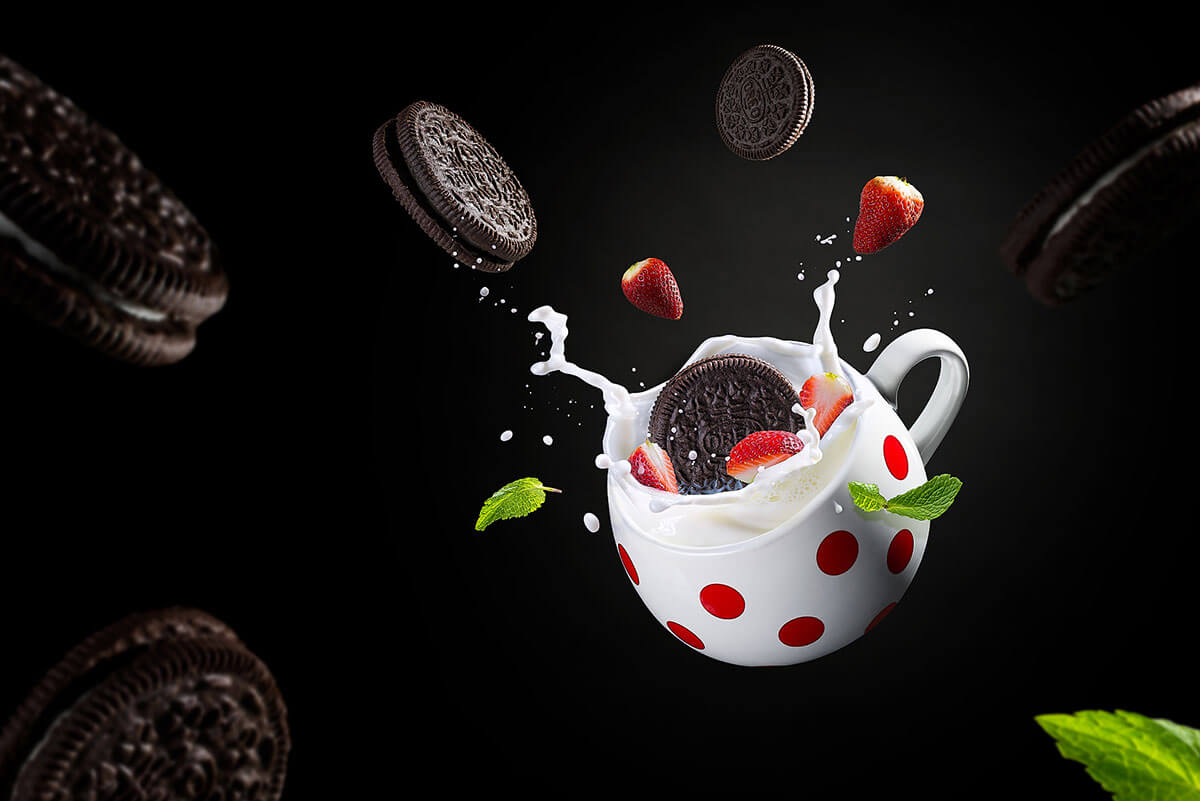 Dusan Holovej - product and advertising photography - OREO BISCUIT SPLASH